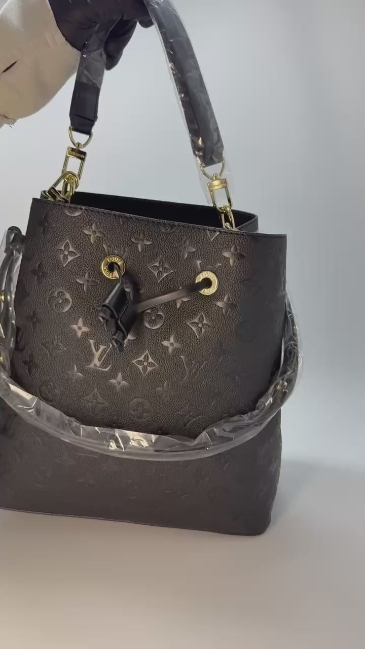 Lv noe noe monogram black(39cm x 27cm)