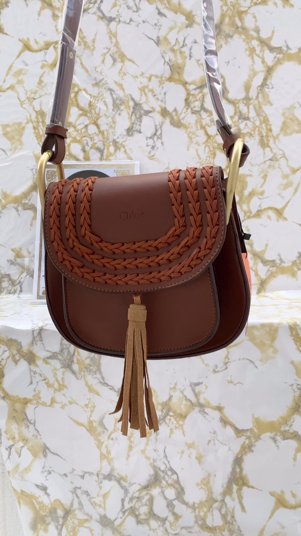 Chloe Hudson taba (22.5cm x 22cm)
